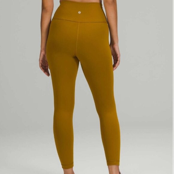 Lululemon Wunder Train Leggings - Picture 4 of 10